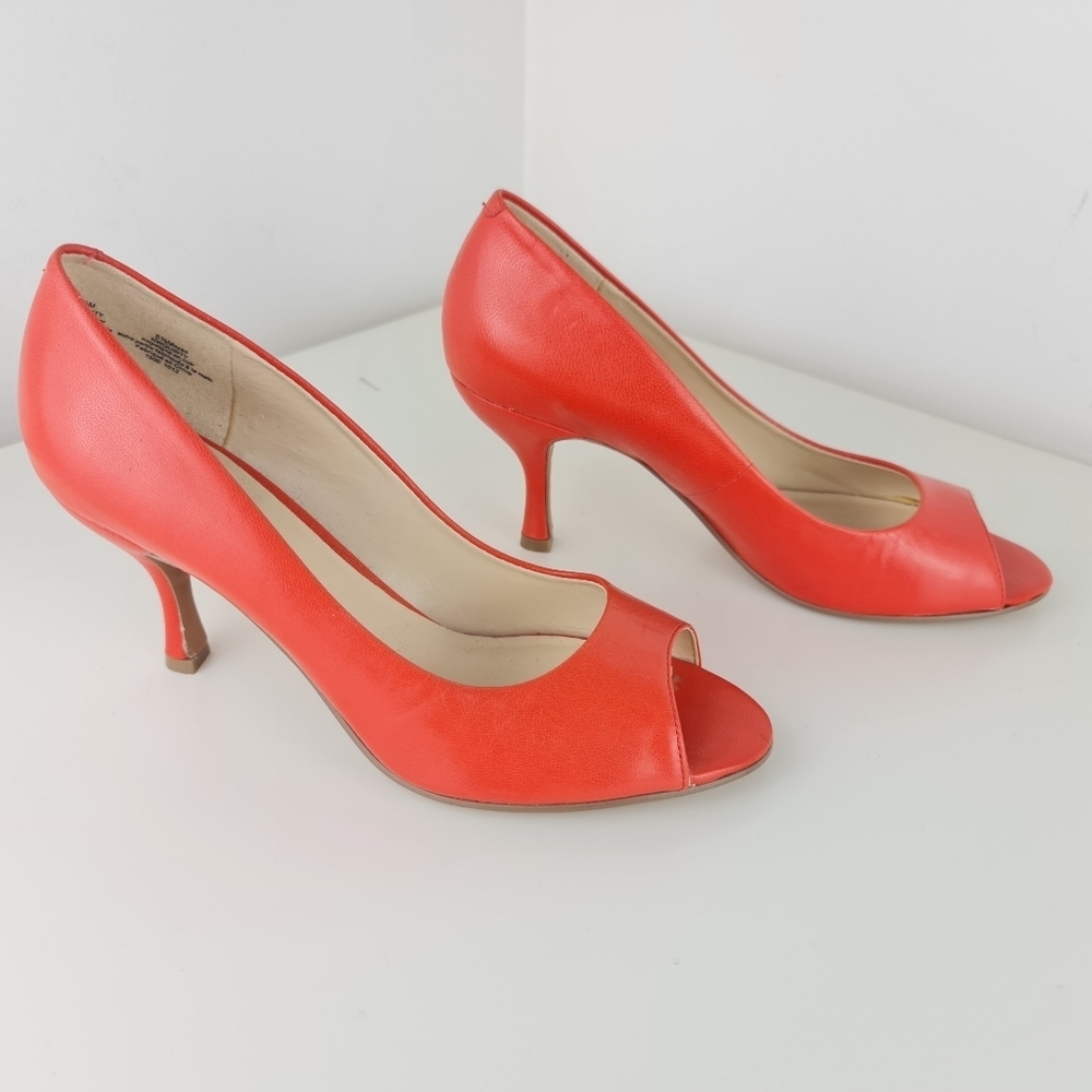 Nine West Peep Toe Leather Pumps Heels Coral Orange Size 5.5M